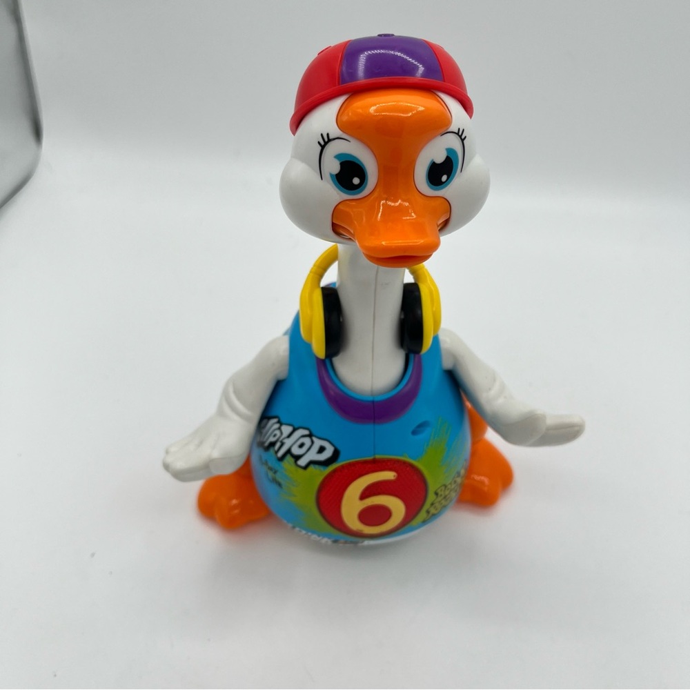 Think Gizmos Walking Talking Singing Interactive Goose